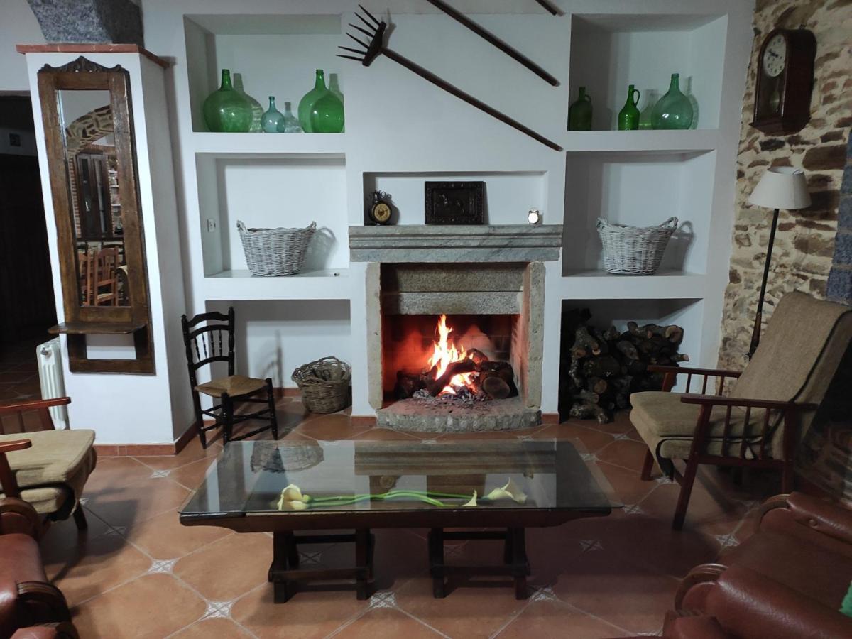 Segura de León Casa Rural La Carriona מראה חיצוני תמונה