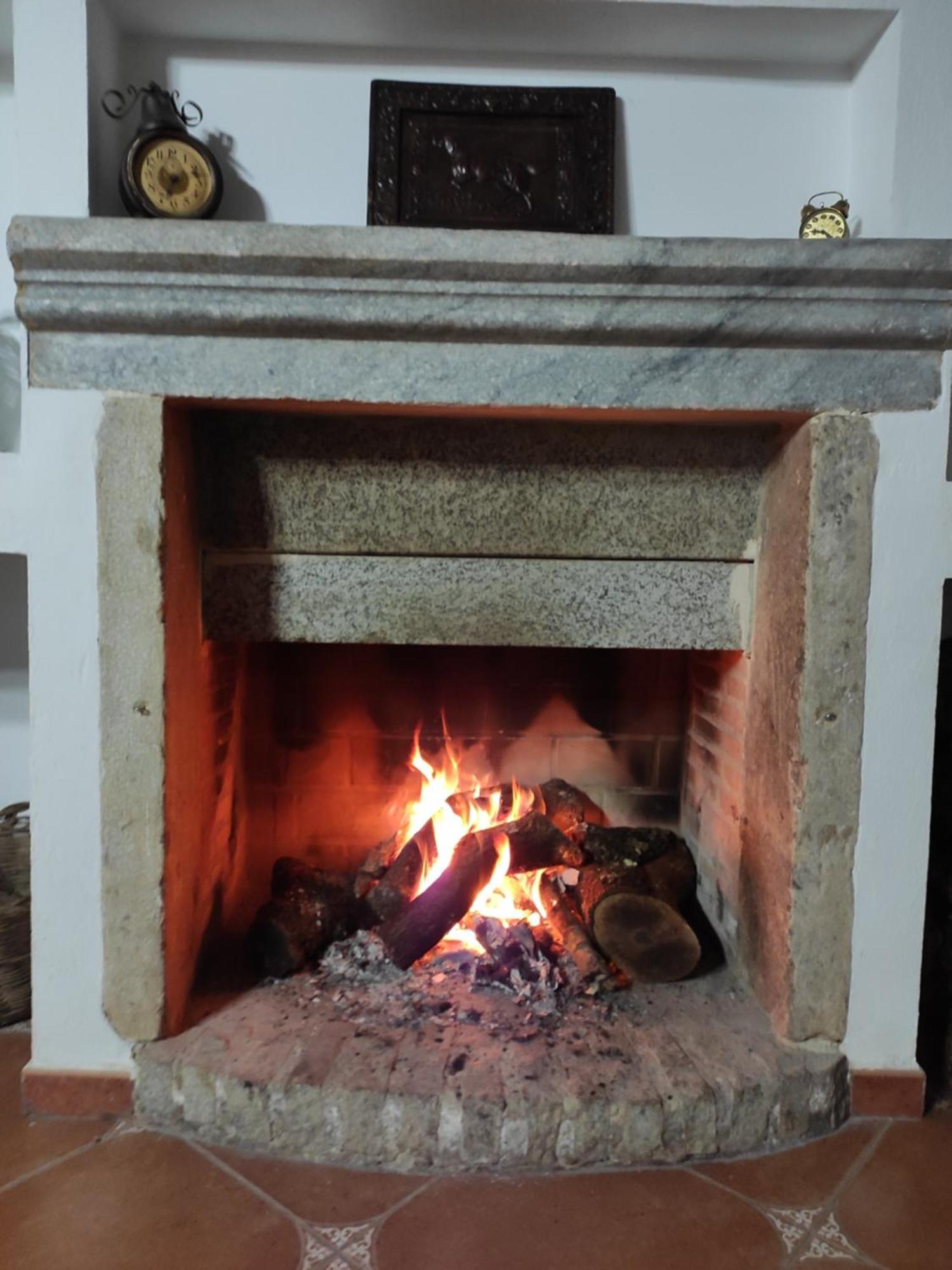 Segura de León Casa Rural La Carriona מראה חיצוני תמונה